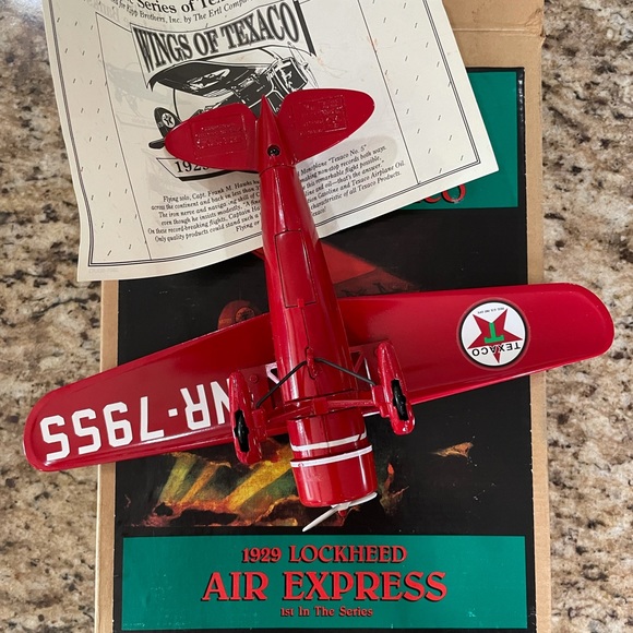 1929 Lockheed Air Express Texaco Plane Coin Bank - Picture 3 of 5